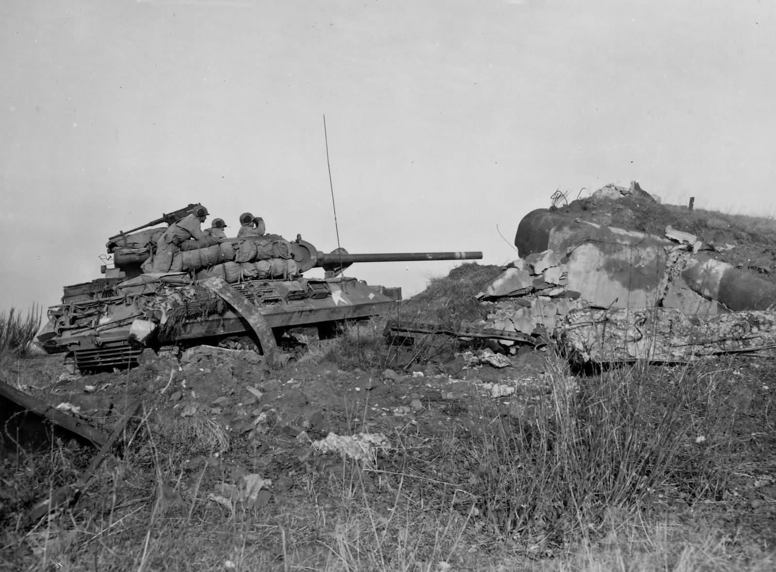 M36_Jackson_and_Maginot_Line_Pillbox_776th_Tank_Destroyer_Bn_Hottviller_France_1944