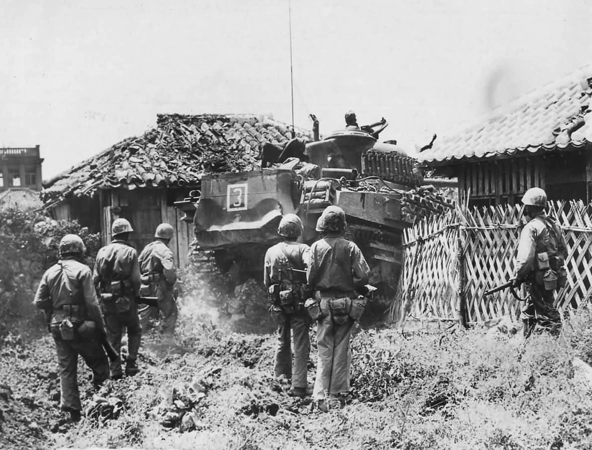M4_Sherman_and_6th_Division_Marines_Entering_Naha_Okinawa_1945