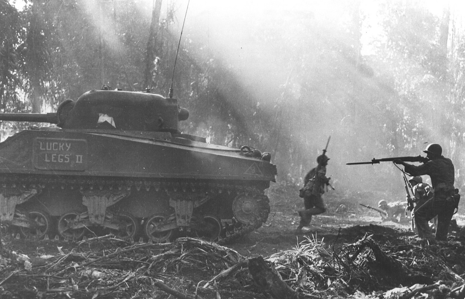 Tank-inf at Bougainville MAR44-X3